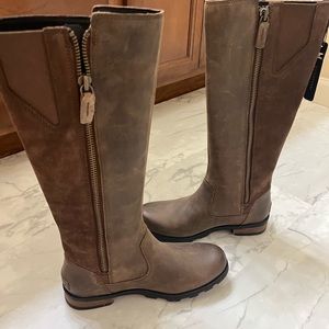 Sorel Emelie Tall Leather Waterproof Boots - Women's size 7